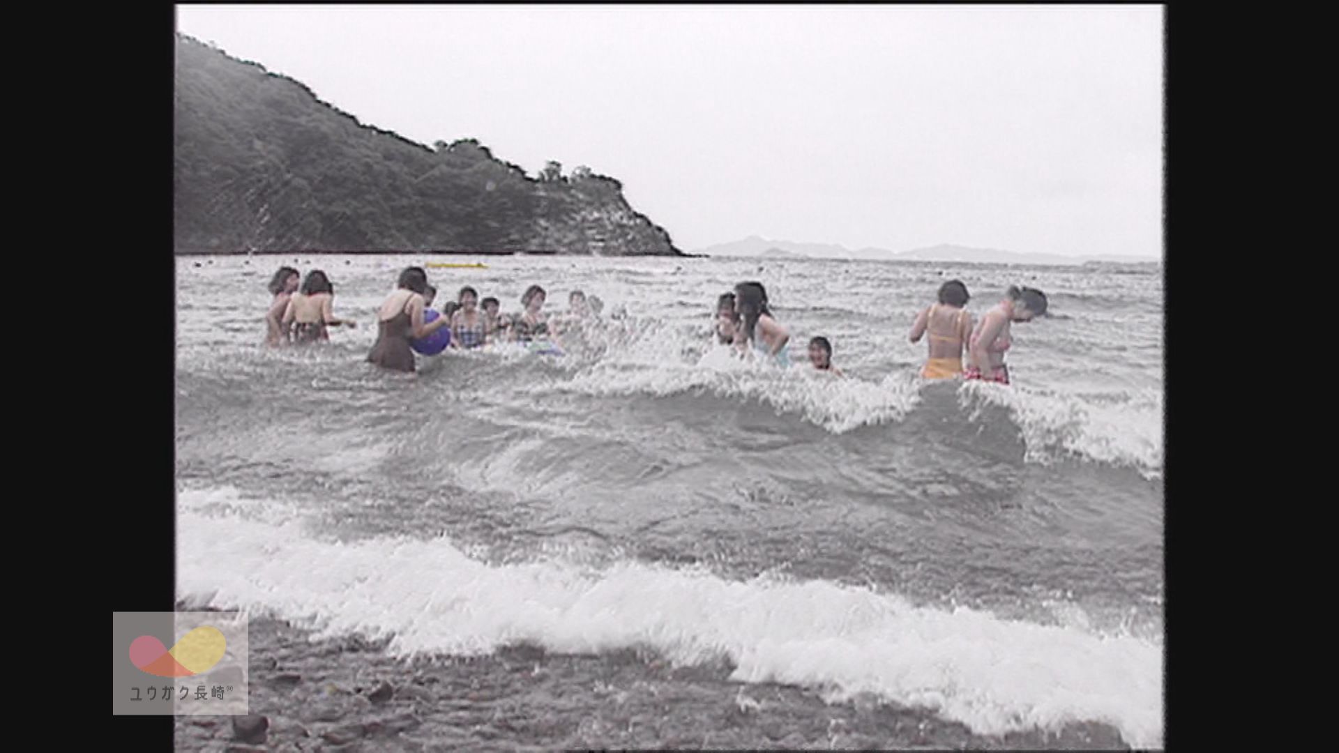 福田の長崎遊園地閉園へ～新人バスガイドさん「最後の初泳ぎ」　イメージ